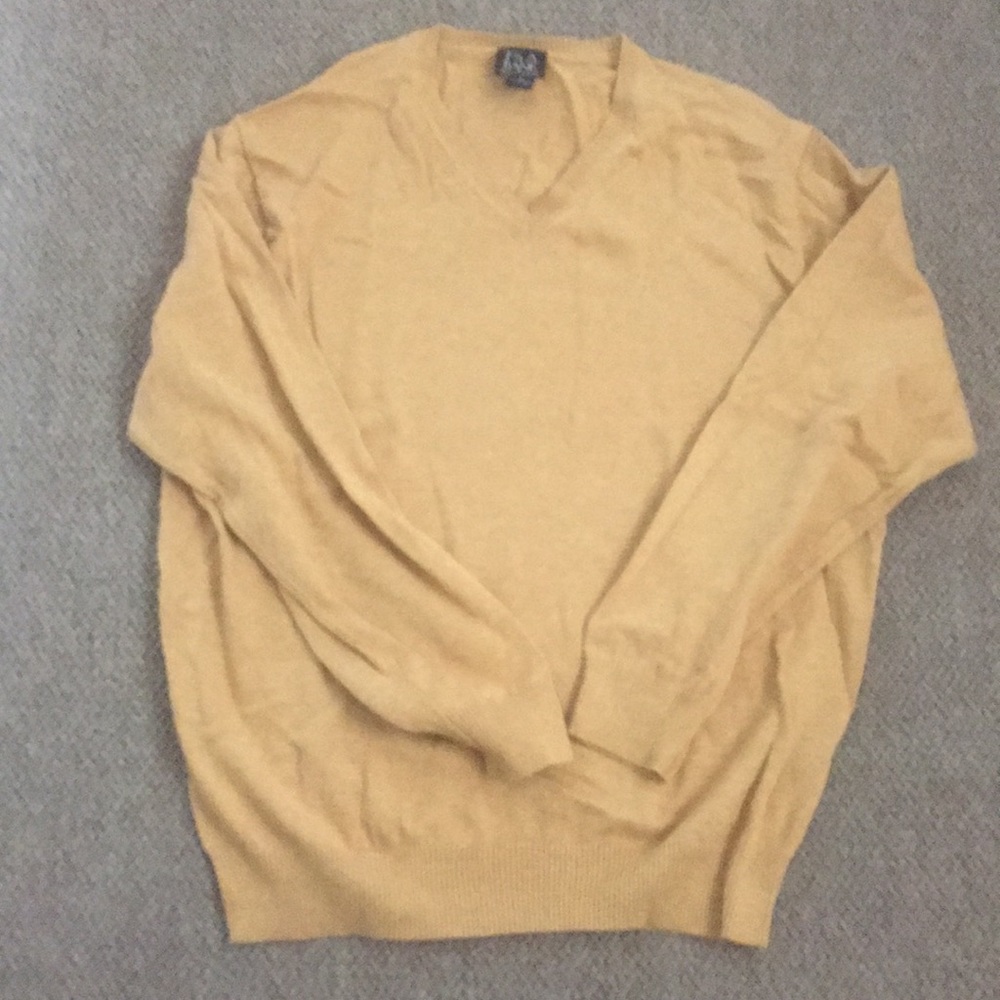 V neck sweater. Jos a bank signature series.
